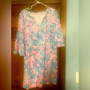 Lilly Pulitzer Patterned V-Neck 3/4 Flutter Sleeves